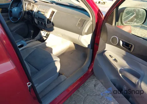 2005 Toyota Tacoma Prerunner V6 z USA, uszkodzony, nr VIN 5TETU62N55Z091870